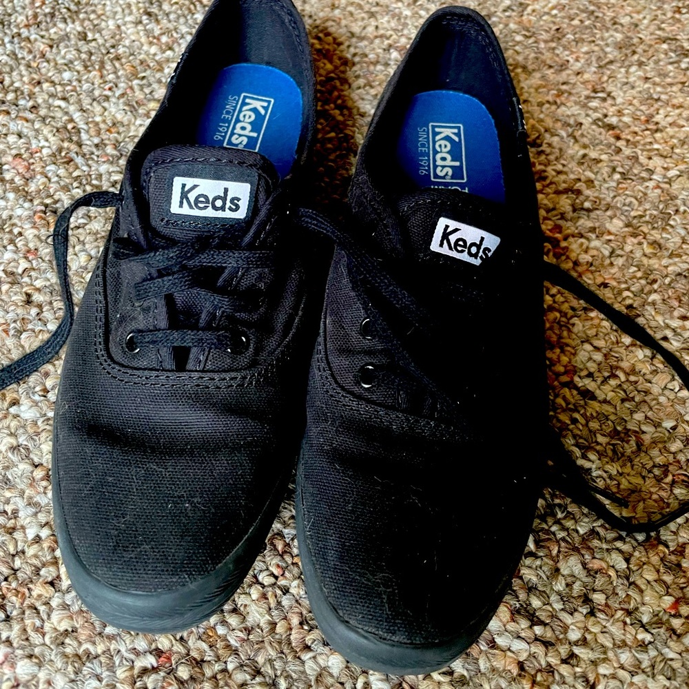 Black keds. Size 7.